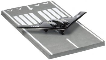 Daron Runway 24 - B-2 Spirit Stealth Bomber Black